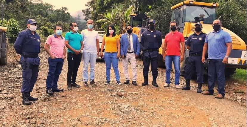 Camaca: Prefeito Paulo do Gás participa da primeira Sessão Ordinária do ano na Câmara e convida vereadores para visitarem as estradas vicinais recuper